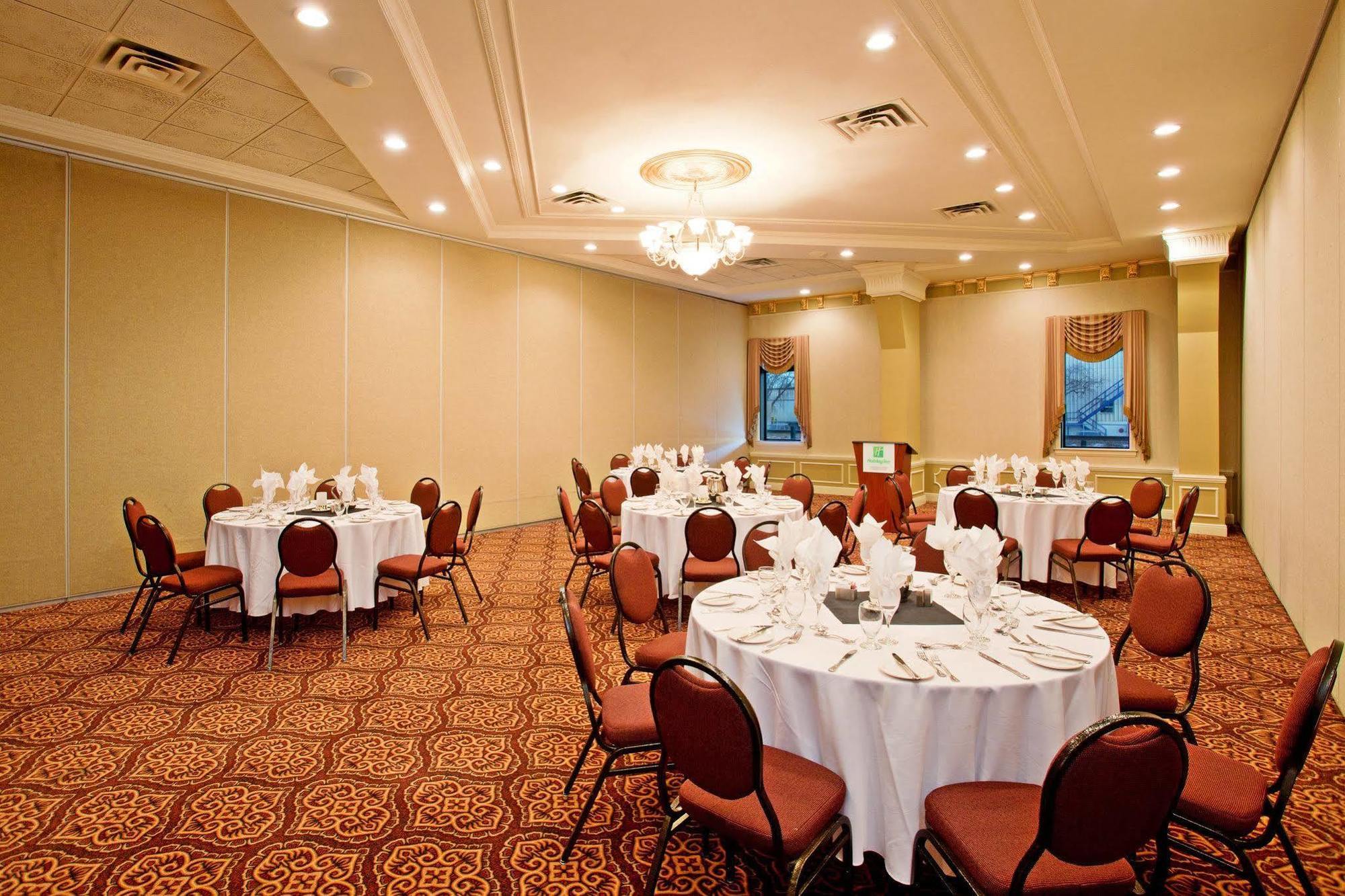 Holiday Inn Conference Centre Edmonton South By Ihg Eksteriør bilde