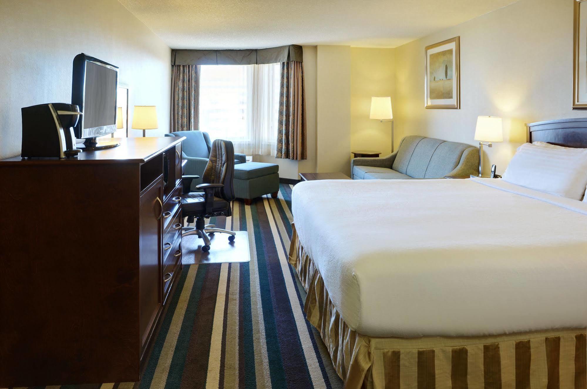 Holiday Inn Conference Centre Edmonton South By Ihg Eksteriør bilde